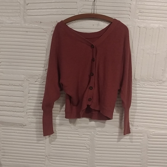 FOR THEE brand pink/mauve over the shoulder sweater - Picture 2 of 5
